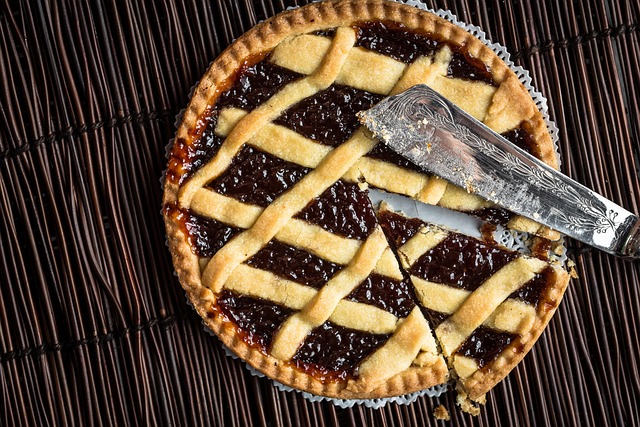 Seasonal fruit tart with glazed fruit